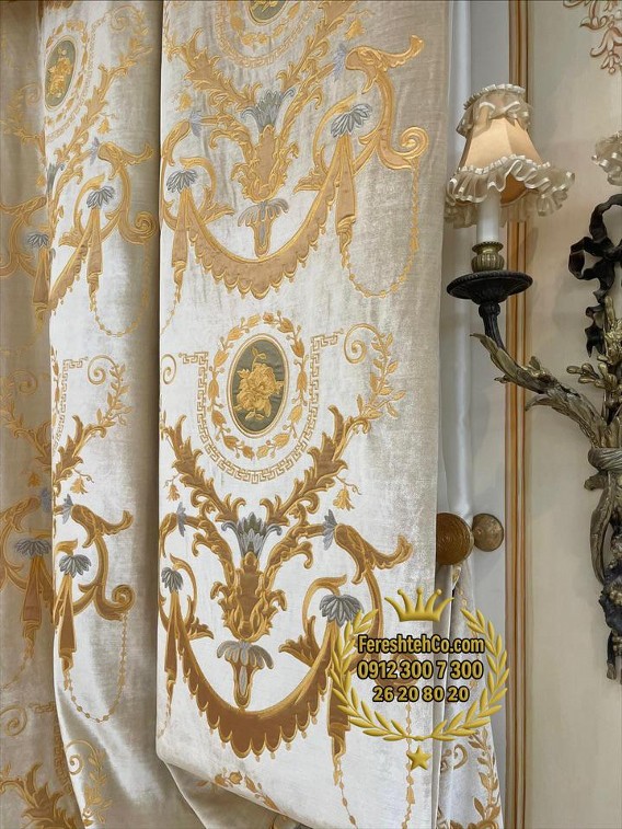 پرده کلاسیک زمینه کرم مخمل با اپلیکه